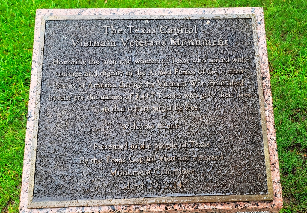 THE TEXAS CAPITOL VIETNAM VETERANS MONUMENT PLAQUE