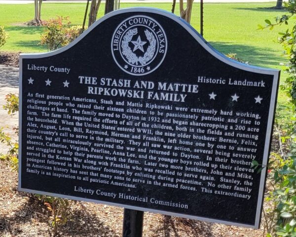 THE STASH AND MATTIE RIPKOWSKI FAMILY WAR MEMORIAL MARKER