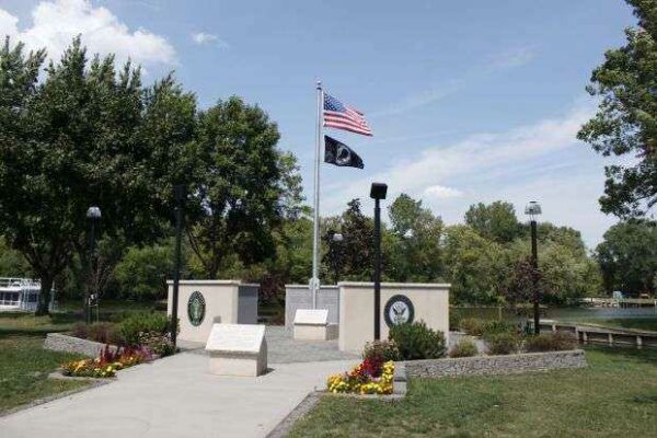 OMRO VETERANS MEMORIAL