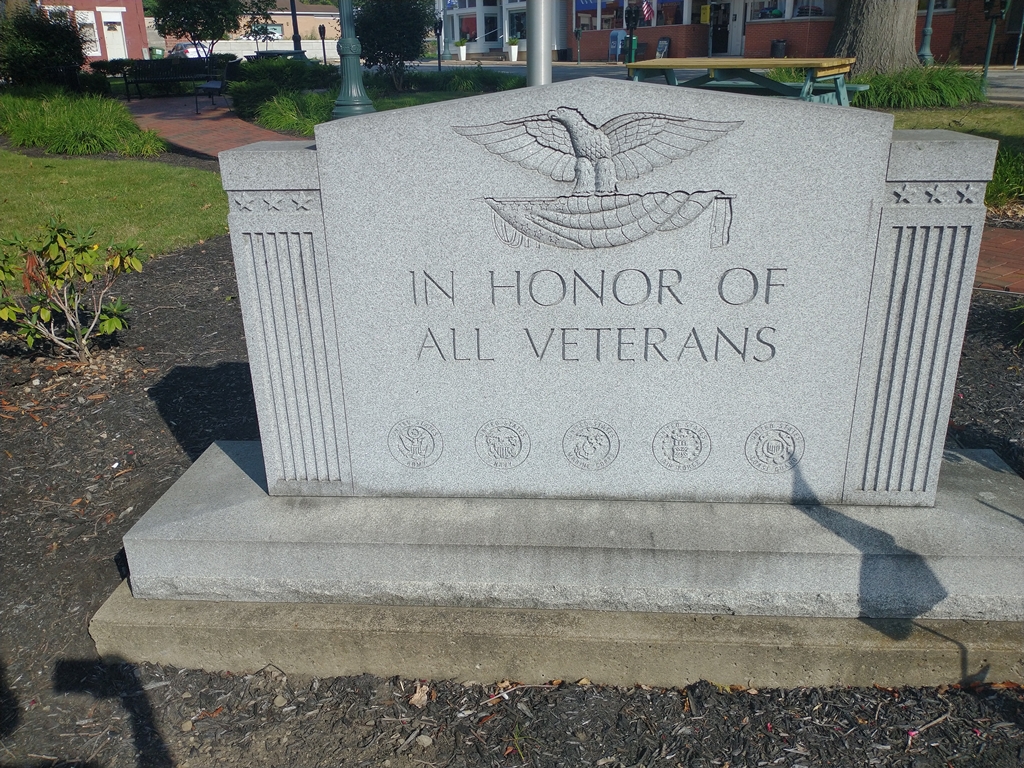 COLUMBIANA COUNTY VETERANS MEMORIAL FRONT