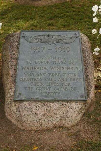 WAUPACA COUNTY WORLD WAR I MEMORIAL PLAQUE