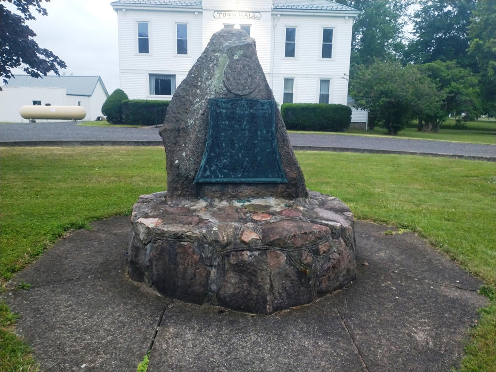 GUSTAVUS TOWNSHIP AND HIGH SCHOOL ALUMNI GREAT WORLD WAR MEMORIAL
