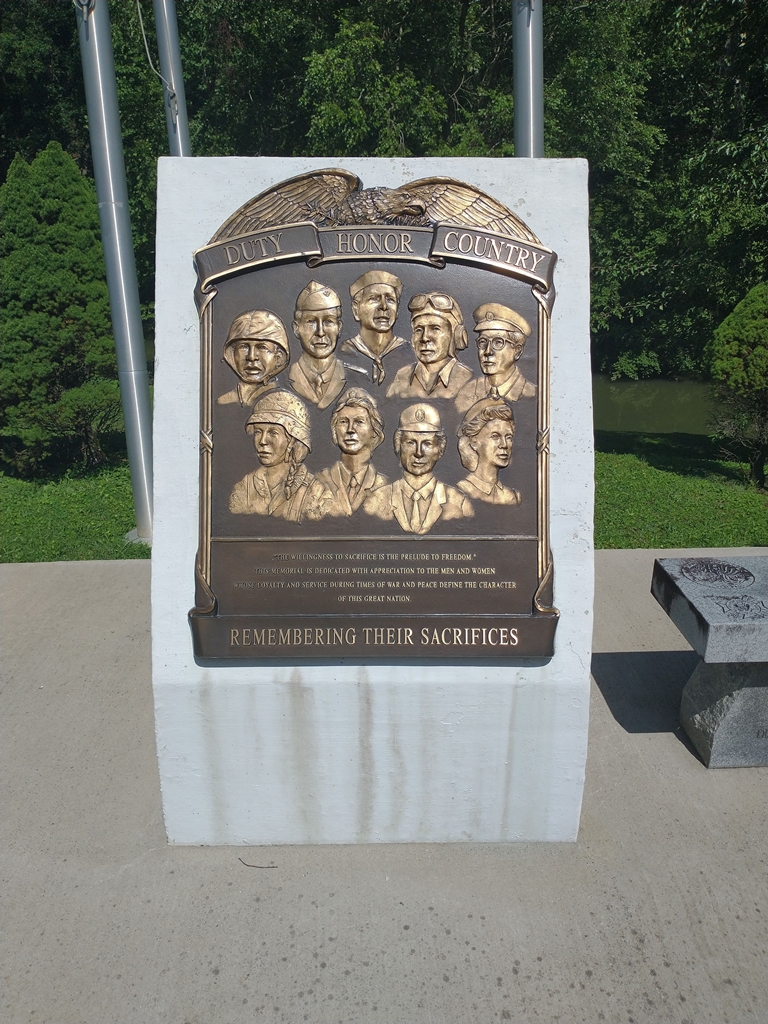 OCEANA, WV DUTY HONOR COUNTRY WAR MEMORIAL