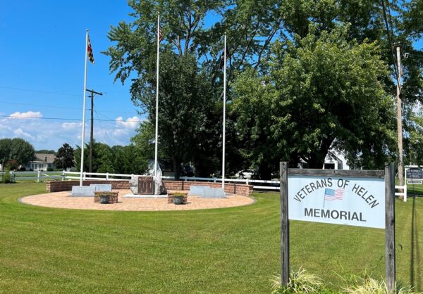 VETERANS OF HELEN MEMORIAL
