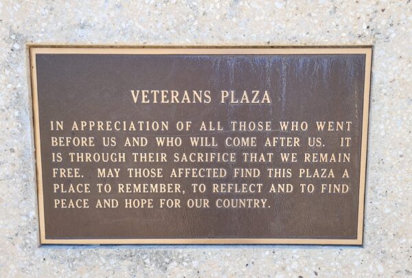 WACO VETERANS PLAZA MEMORIAL PLAQUE