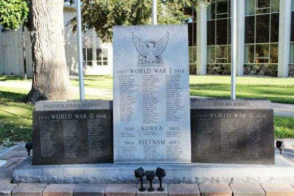 WALWORTH COUNTY WAR VETERANS MEMORIAL