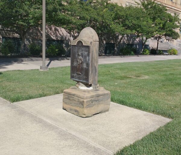 COLUMBUS SPANISH WAR VETERANS MEMORIAL
