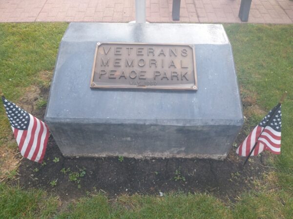 VETERANS MEMORIAL PEACE PARK PLAQUE