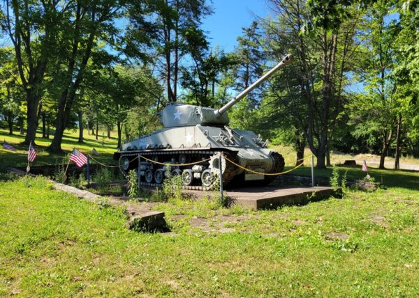 M4A3 COMBAT FULL-TRACK 76MM SHERMAN TANK MEMORIAL