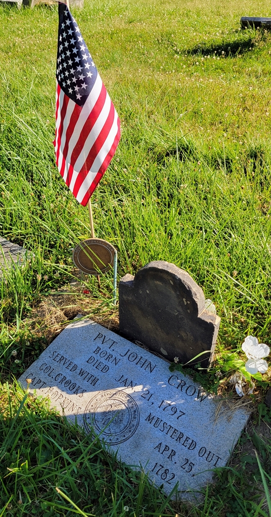 PVT. JOHN CROW REVOLUTIONARY WAR SOLDIER MEMORIAL CEMETERY STONE