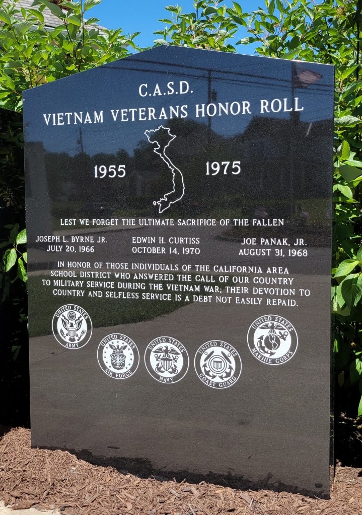 C.A.S.D. VIETNAM VETERANS HONOR ROLL MEMORIAL CENTER STONE