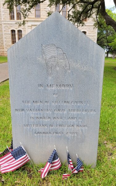 SUTTON COUNTY WORLD WAR I AND II MEMORIAL