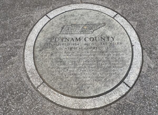 PUTNAM COUNTY WAR MEMORIAL STONE