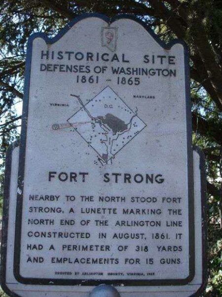 FORT STRONG WAR MEMORIAL MARKER