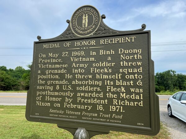 CHARLES CLINTON FLEEK MEDAL OF HONOR WAR MEMORIAL MARKER BACK