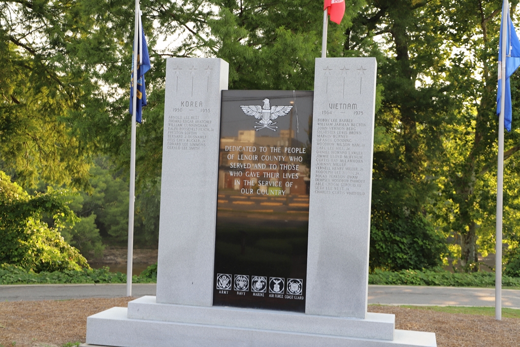 LENOIR COUNTY WAR VETERANS MEMORIAL