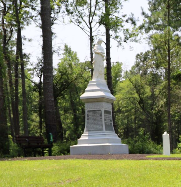 WE WOMEN HAVE REVOLUTIONARY WAR MEMORIAL