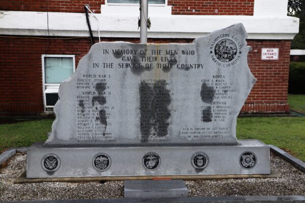 WASHINGTON COUNTY SUPREME SACRIFICE WAR MEMORIAL