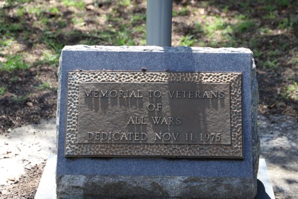 SCOTLAND NECK ALL WARS VETERANS MEMORIAL FLAG PLAQUE