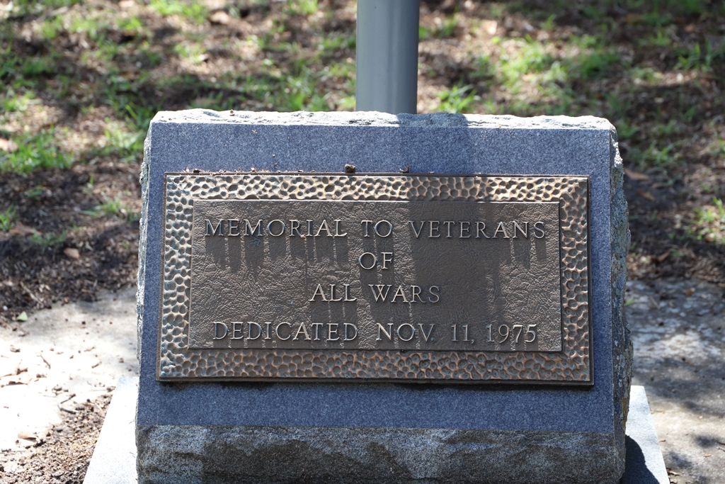 SCOTLAND NECK ALL WARS VETERANS MEMORIAL FLAG PLAQUE