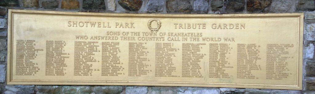 TOWN OF SKANEATELES WORLD WAR MEMORIAL PLAQUE
