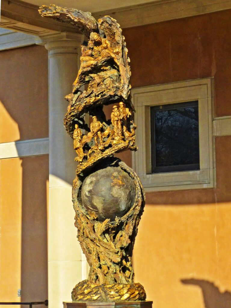 “PRICE OF FREDOM” WAR MEMORIAL CLOSE-UP