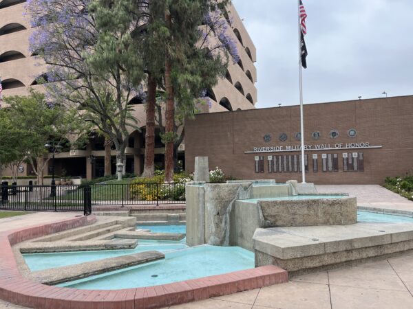 RIVERSIDE VETERANS PLAZA  MEMORIAL