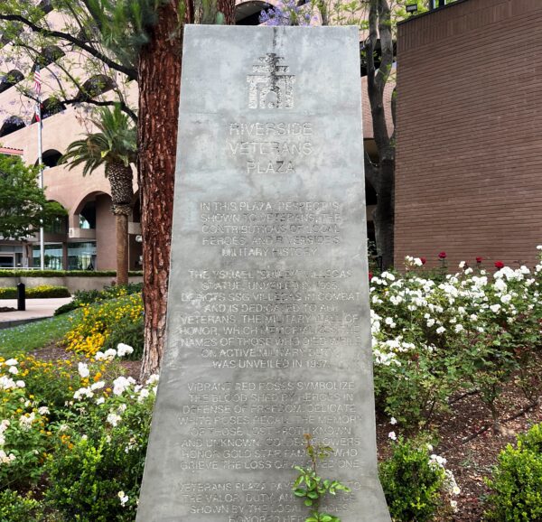RIVERSIDE VETERANS PLAZA MEMORIAL DEDICATION STONE