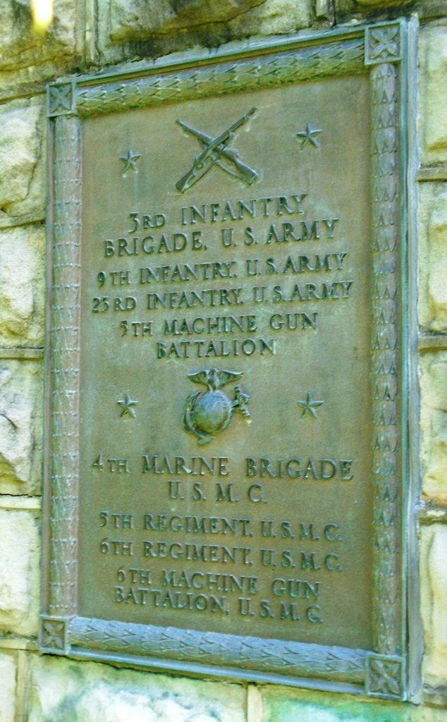 SECOND DIVISION WORLD WAR MEMORIAL PLAQUE B