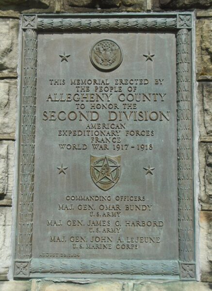 SECOND DIVISION WORLD WAR MEMORIAL PLAQUE A