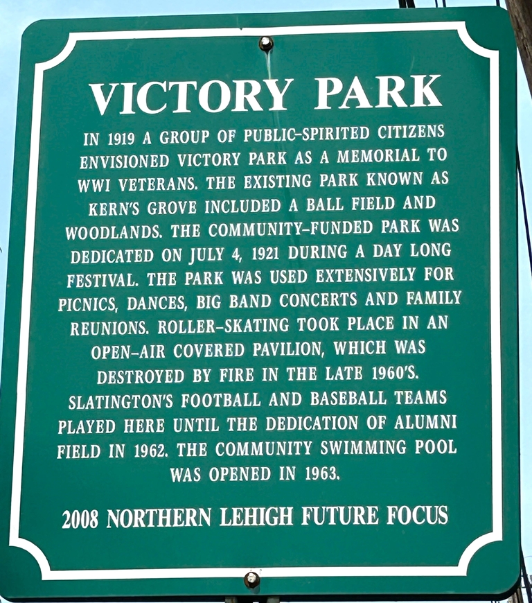 SLATINGTON VICTORY PARK MEMORIAL PLAQUE