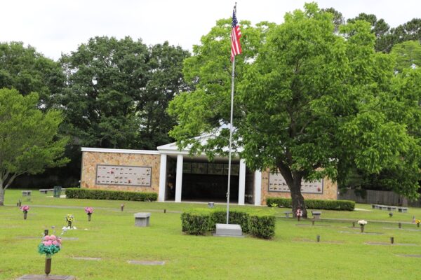 MAY EVERY DAY BE MEMORIAL DAY FLAGPOLE