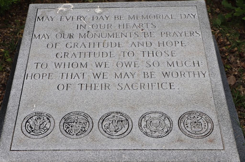 MAY EVERY DAY BE MEMORIAL DAY FLAGPOLE TABLET