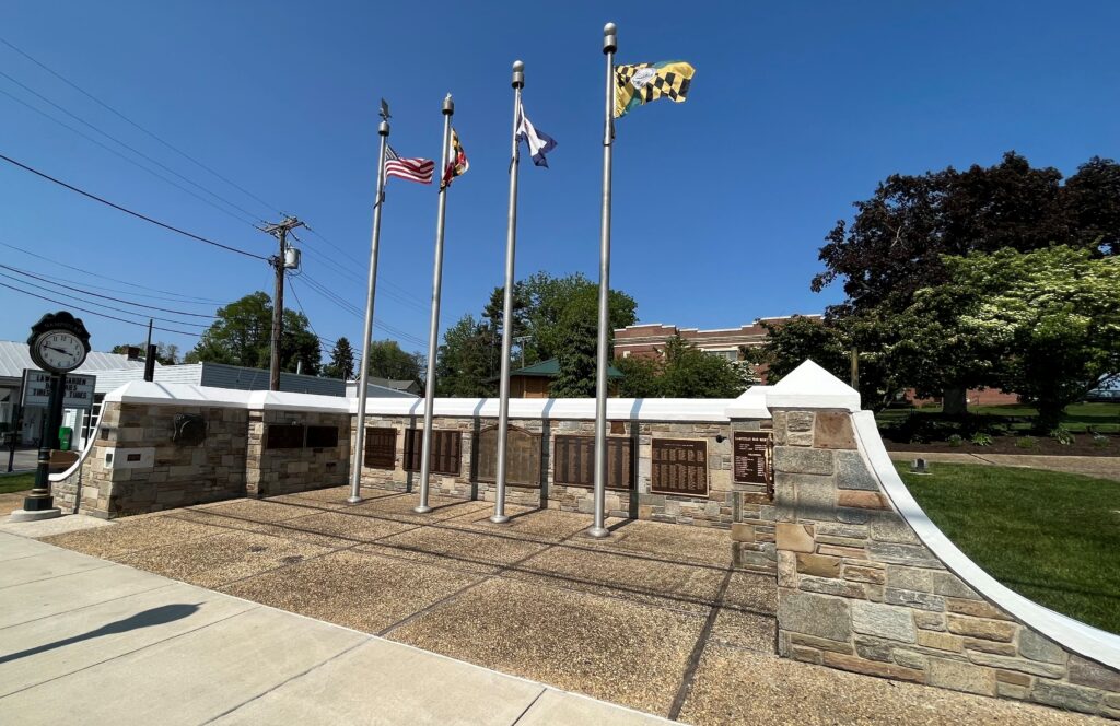 HAMPSTEAD WAR VETERANS MEMORIAL