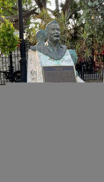 ERNEST HEMINGWAY WAR MEMORIAL BUST