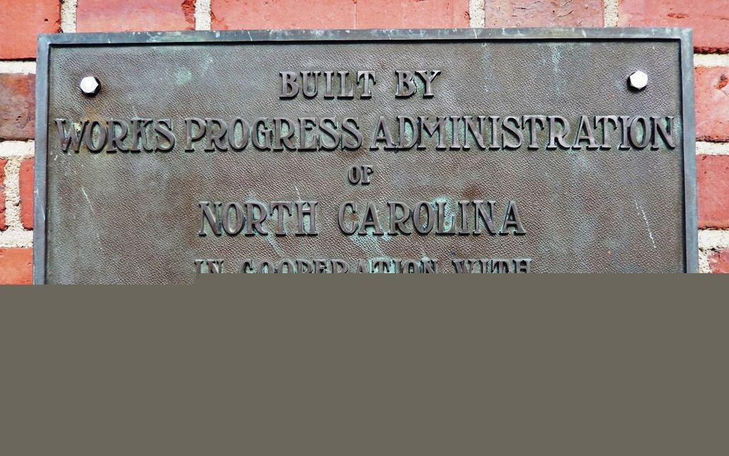 NORTH CAROLINA NATIONAL GUARD ARMORY MEMORIAL PLAQUE