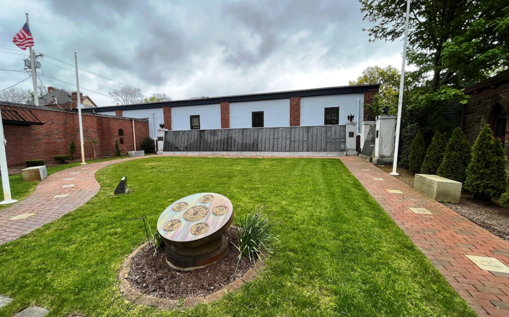 BRISTOL WAR VETERANS MEMORIAL