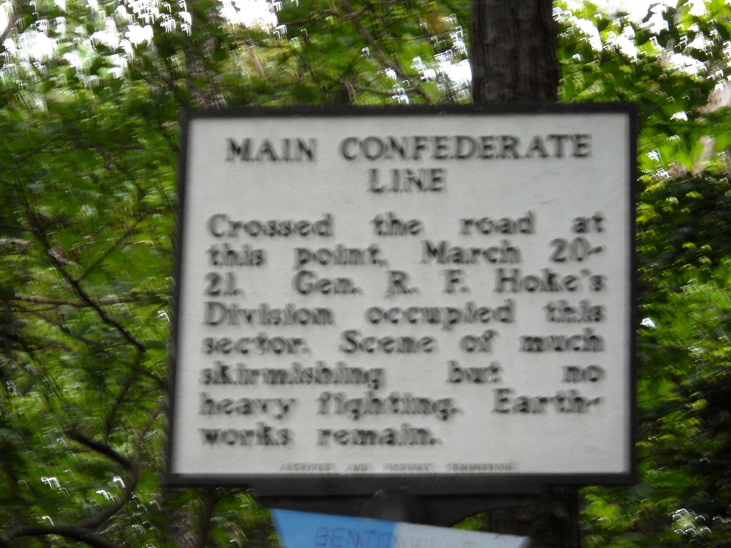 MAIN CONFEDERATE LINE CROSSED THE ROAD WAR MEMORIAL