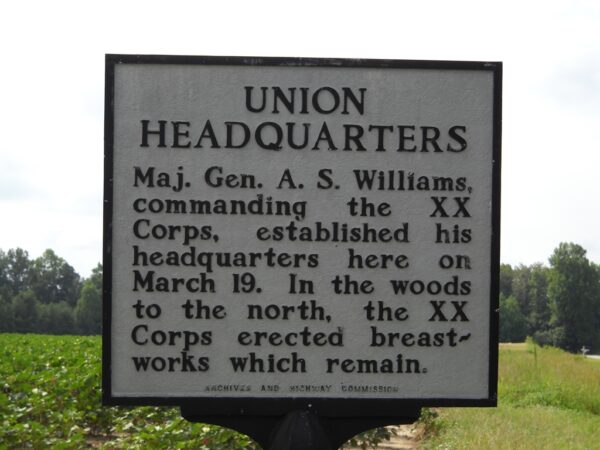 UNION HEADQUARTERS MAJ. GEN. A.S. WILLIAMS WAR MEMORIAL MARKER