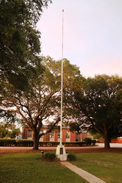 BISHOPVILLE VIETNAM SUPREME SACRIFICE MEMORIAL FLAGPOLE