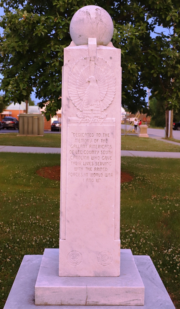 LEE COUNTY WORLD WAR I AND II SUPREME SACRIFICE MEMORIAL SIDE A