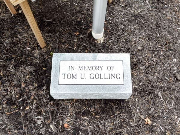 WADE BENFER POST NO. 404 VETERANS MEMORIAL FLAGPOLE STONE B