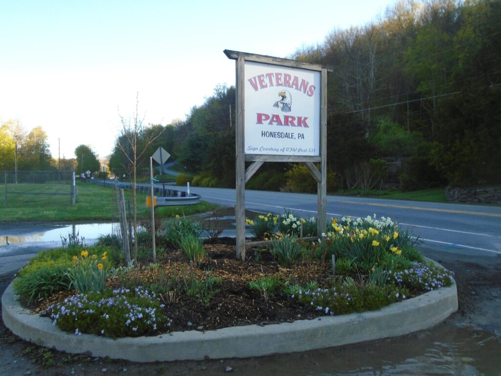 HONESDALE VETERANS PARK MEMORIAL MARKER