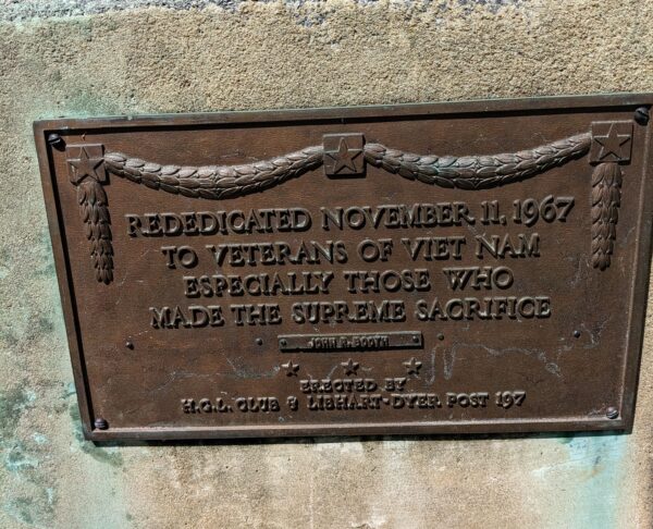 REDEDICATED NOVEMBER 11, 1967 TO VETERANS OF VIET NAM MEMORIAL