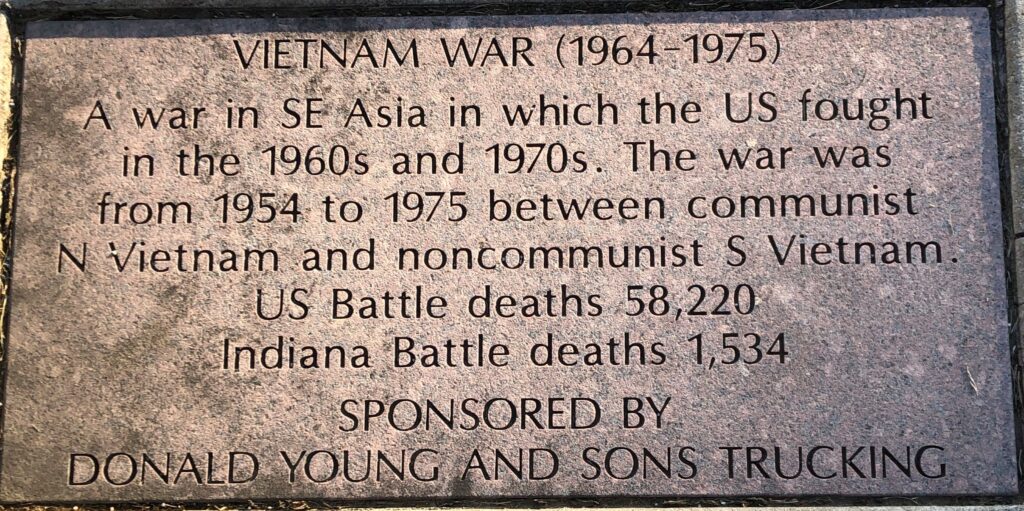 VIETNAM WAR (1964-1975) MEMORIAL TABLET