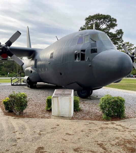 “FIRST LADY” MEMORIAL AIRCRAFT