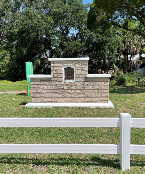 EDGEWATER POST NO. 285 WAR VETERANS MEMORIAL