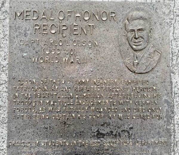 VERMILLION PATRIOTS PLAZA MEDLA OF HONOR WAR MEMORIAL PLAQUE B