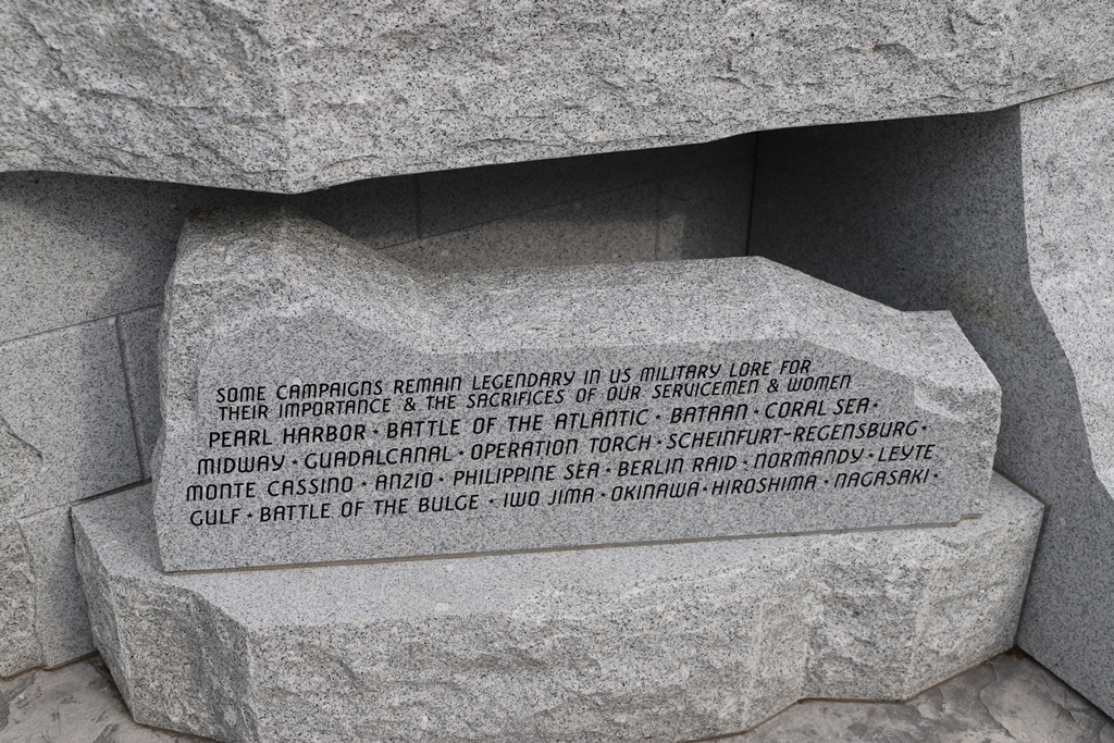 DRS BRUCE AND LEE FOUNDATION TRIBUTE TO WWII VETERANS MEMORIAL STONE C