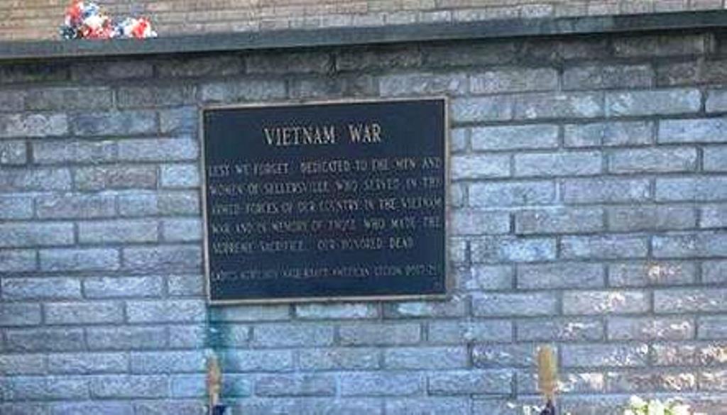 SELLERSVILLE VIETNAM WAR MEMORIAL PLAQUE